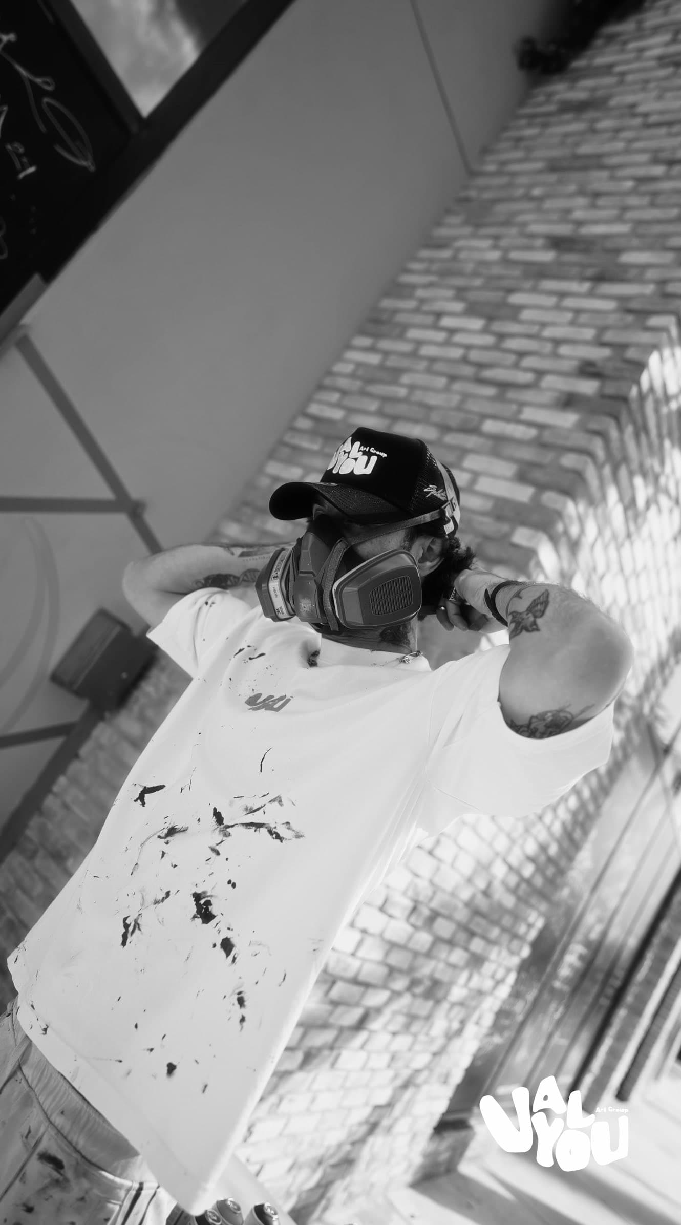 Val You Art Group - Art & Culture